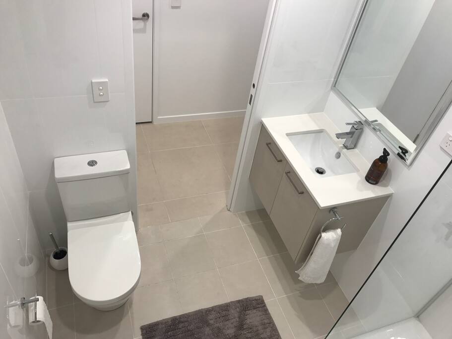 Bathroom1