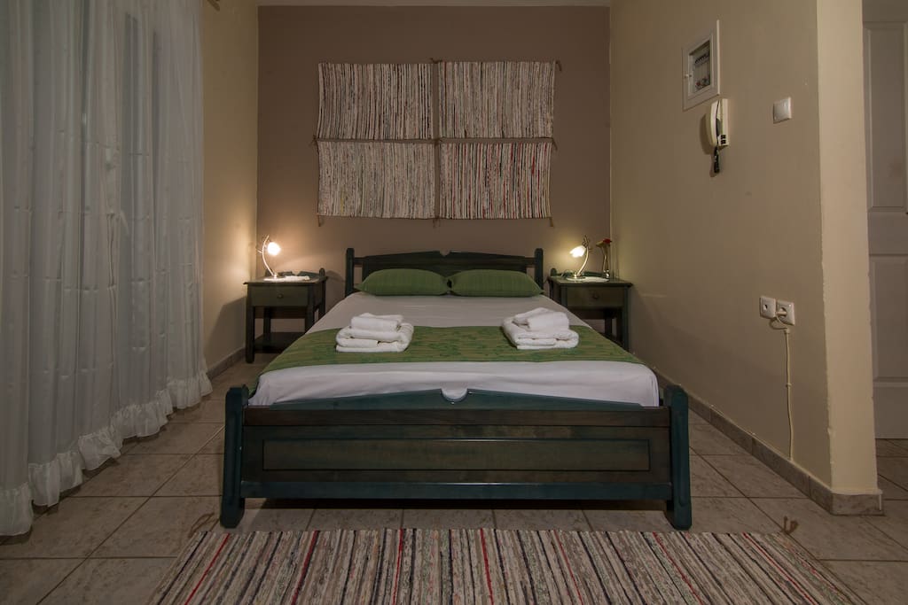 Studio - double bed
