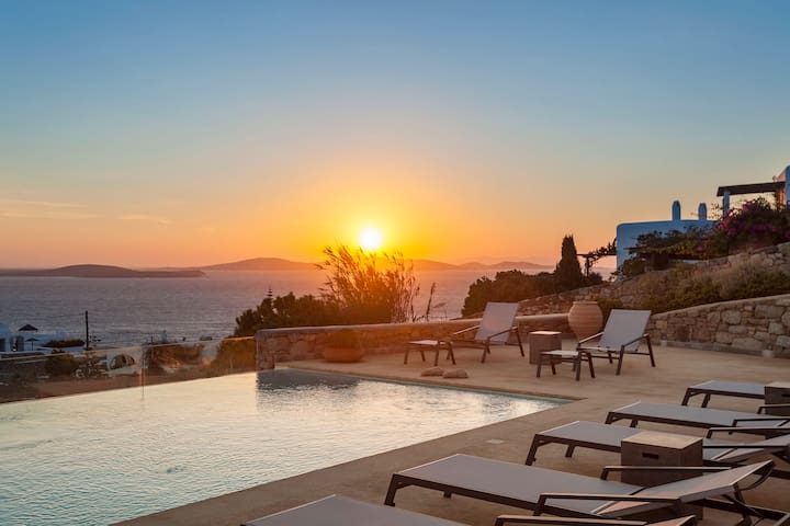 Spectacular newly-built Villa, stunning sunsets