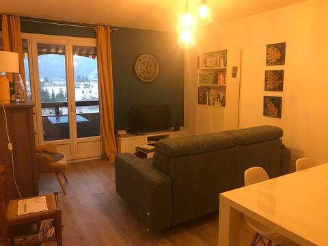 TOURNON 2-bedroom apartment