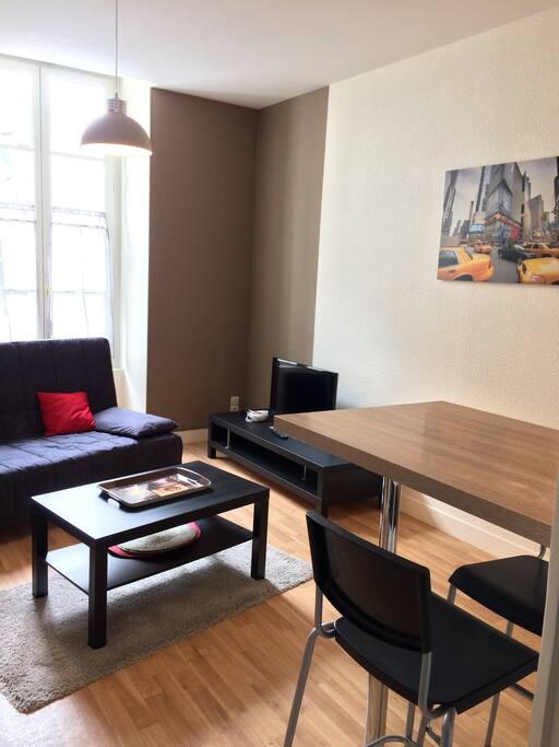 et TV / KitchenTV Corner and