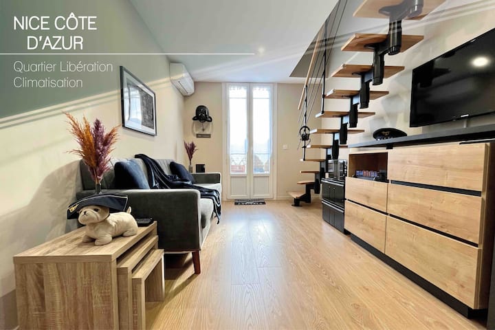 Duplex in the center of Nice