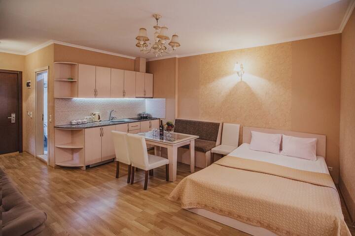 Сozy studio with Sea view, 50 m from the beach