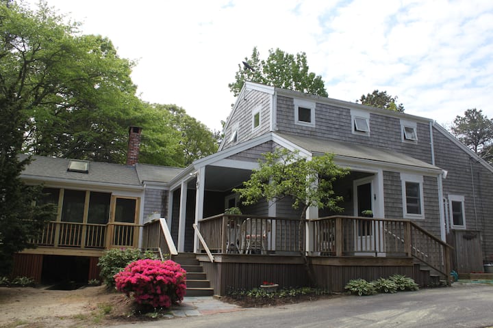 Casa Contemporánea De Eastham Cerca Del Agua - Se Aceptan Mascotas - Eastham, MA