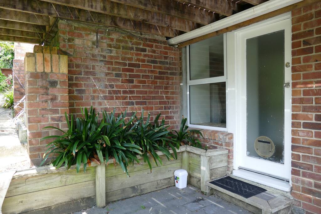 1st floor outside