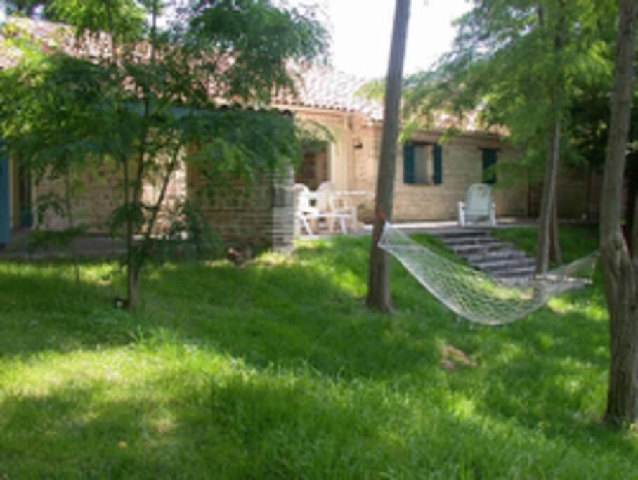 jardin de 3000m2, garage privé