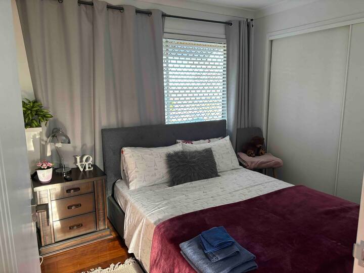 غرفة النوم 2