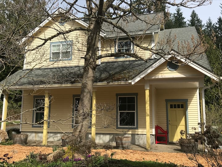 Farmstay on our organic farm in our guest House Farm stays for Rent