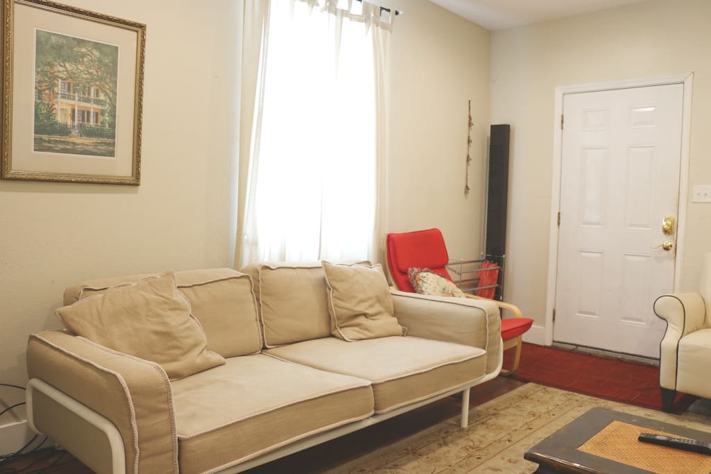 Living room by the entrance