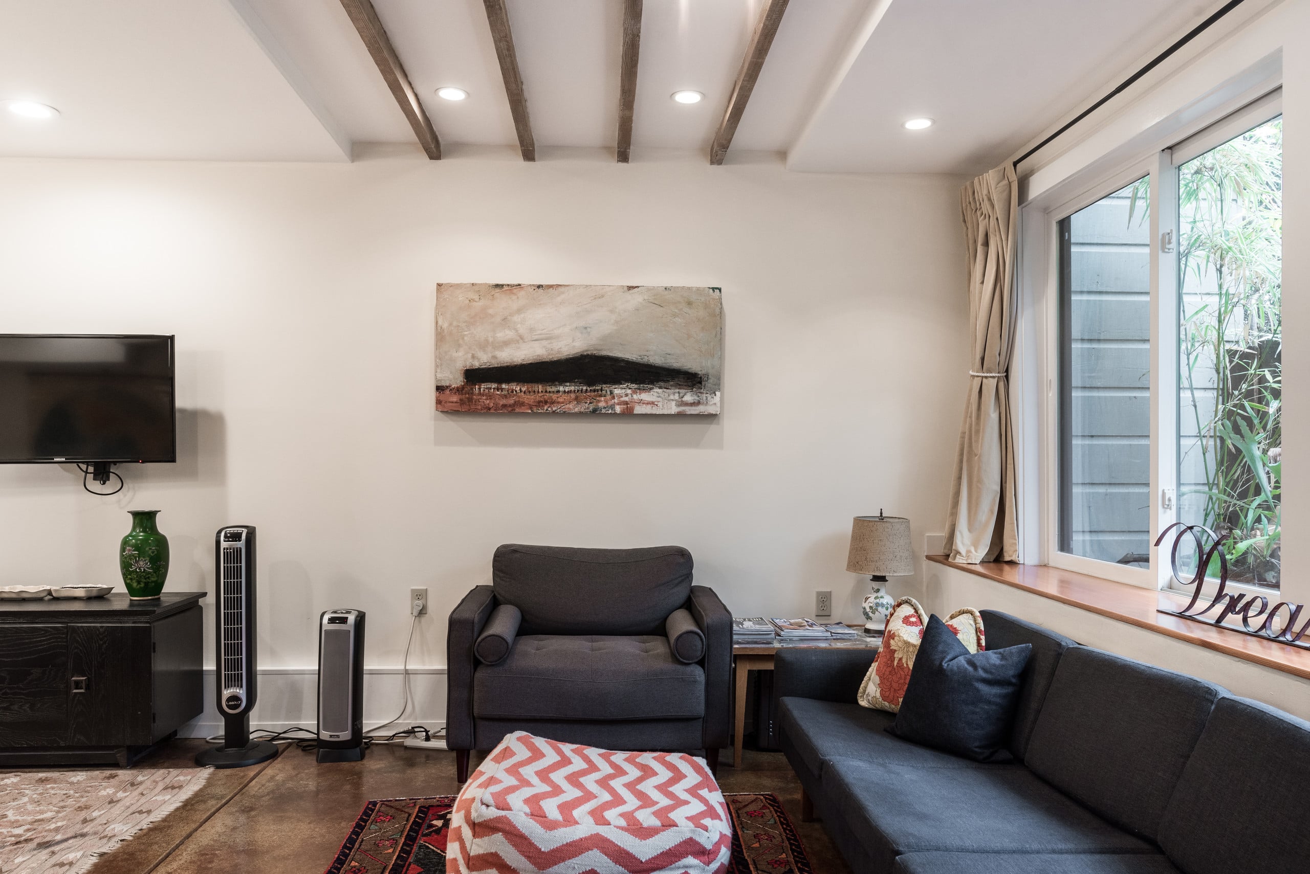 Home in San Francisco · ★4.91 · 1 bedroom · 1 bed · 1 bath - Image 2