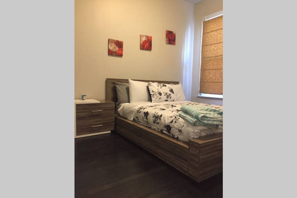 Beautiful room with Cozy Queen Bed