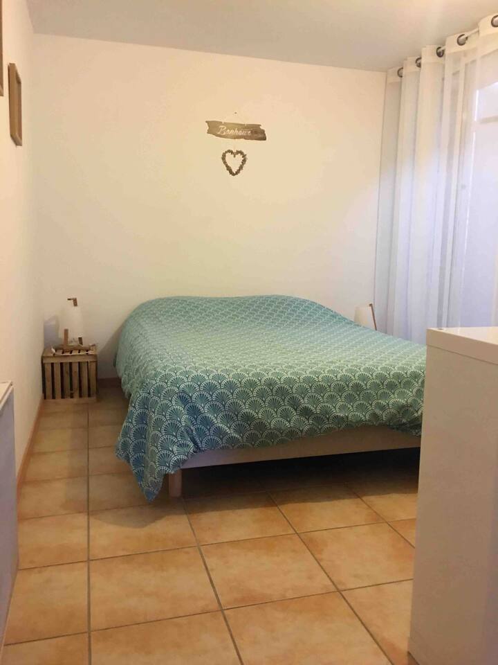 Dhomë gjumi 2