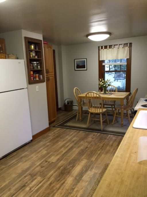 Kitchen/dining