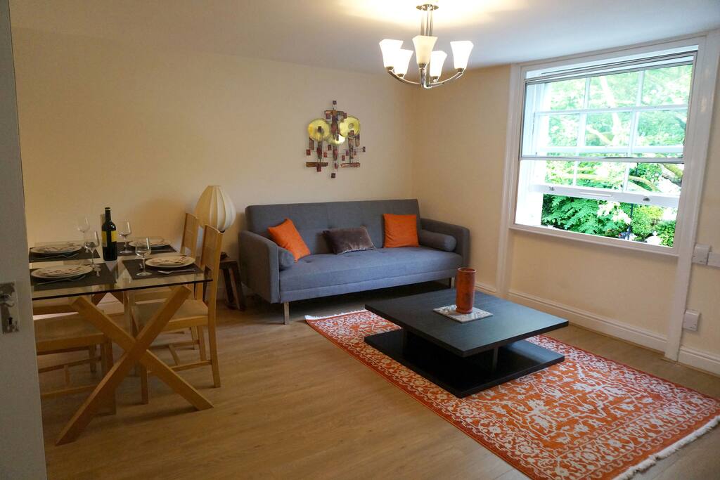 Lounge and Dining Area
