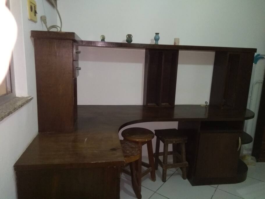 Está com cortinas