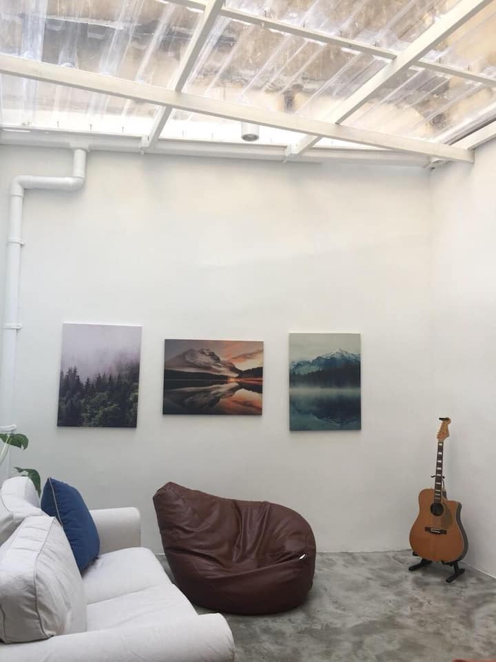 2 Mins Walk From Bts / Free Wifi & Room Cleaning - Bangkok