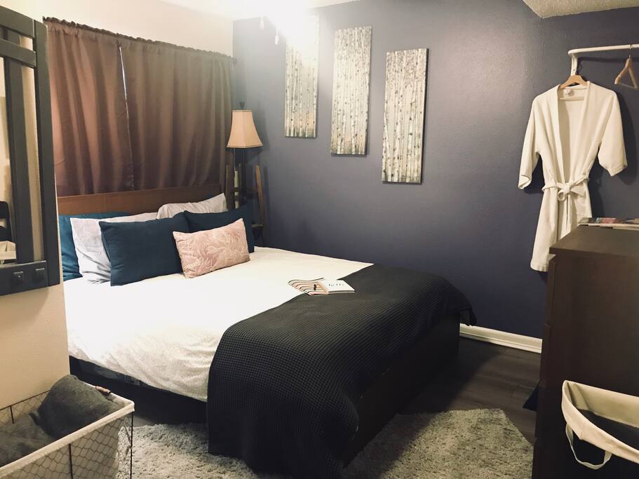 Queen size bed