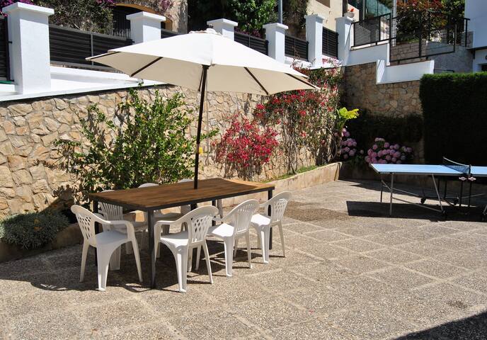 Cal Yayo – Beach, Private pool, BBQ+ WiFi gallery image 2