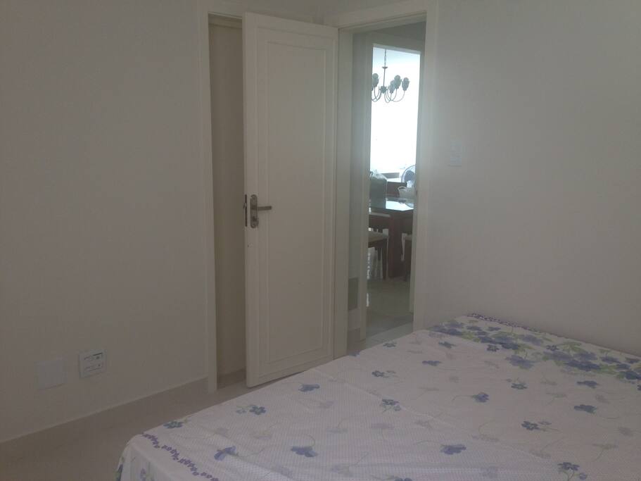 Quarto com ar condicionado