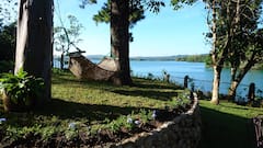 Villa+Ippa+-+Charming+waterfront+by+lake+Caliraya