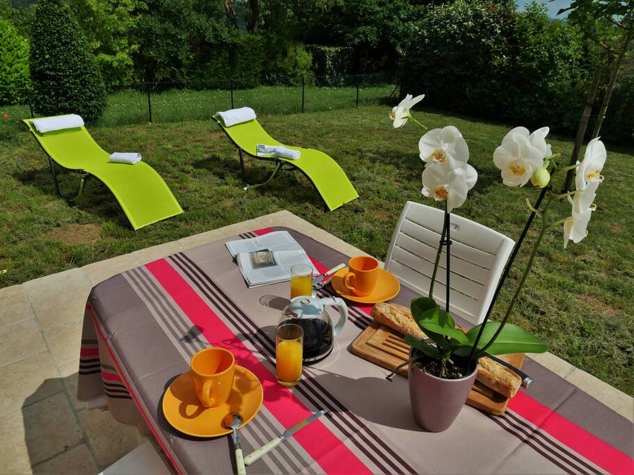Private Terrace / Terrasse privée