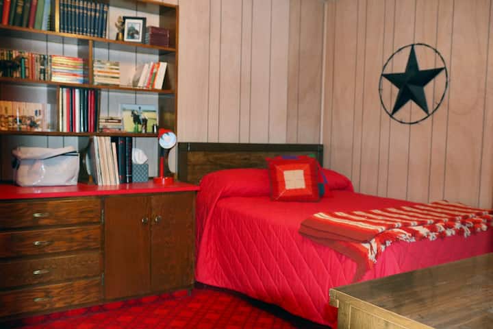 Спалня 2 с двойно легло