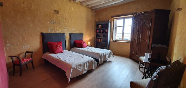 Bilik tidur 2 single