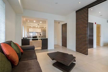 South Beach Miami Luxury Condo on Ocean Drive