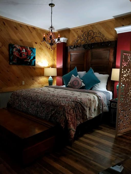 California King sized bed