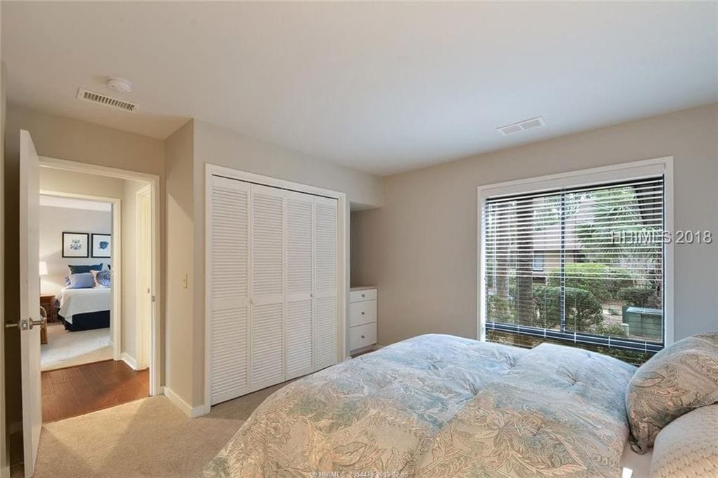 Main bedroom closer and storage