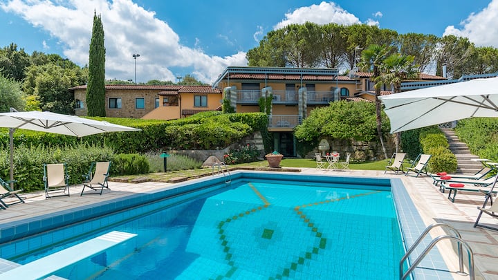 Il Vignale 18+2, Emma Villas - Arezzo