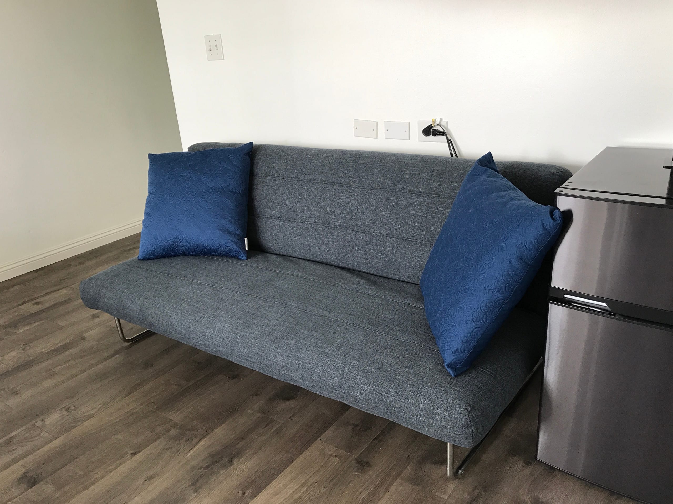Lovely & Clean Unit | Minutes to Waikiki Beach - Image 16