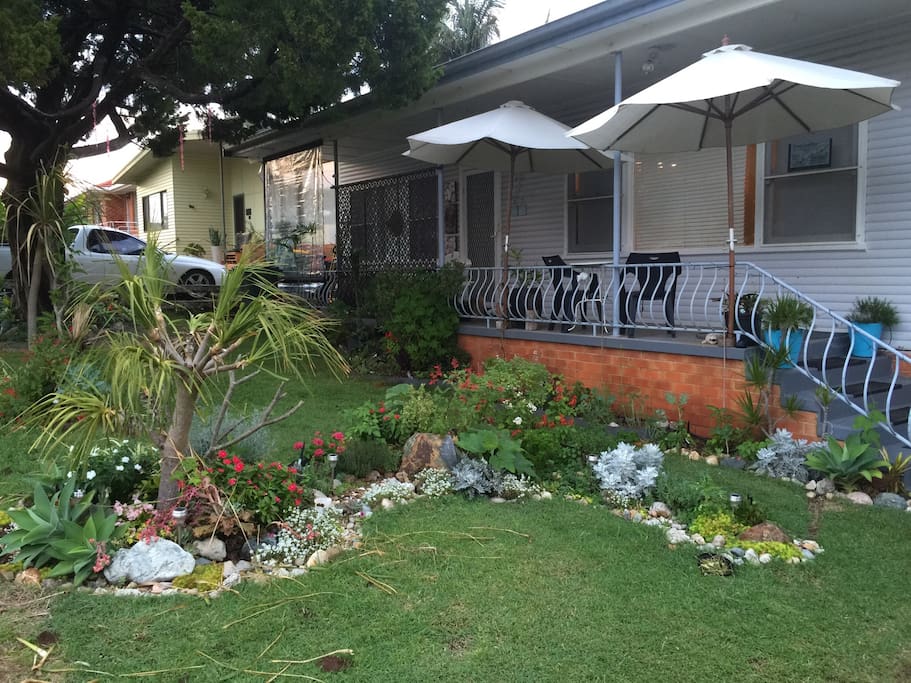 Cottage garden +