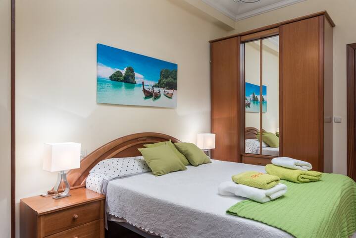 Junto playa Zurriola, 125 m2. Gran apartamento gallery image 4