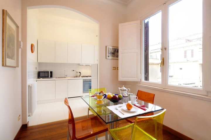 LUXURY SUITES AND APARTMENTS B