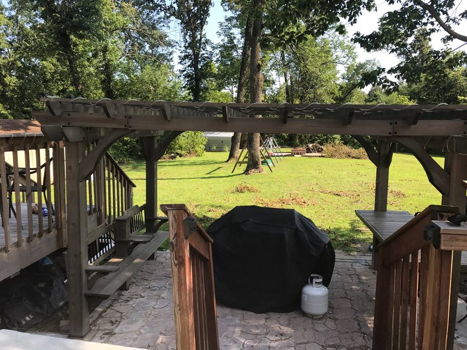 Picture of pergola and grill.