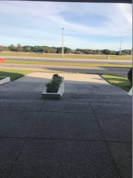 Vista desde la entrada del Edificio