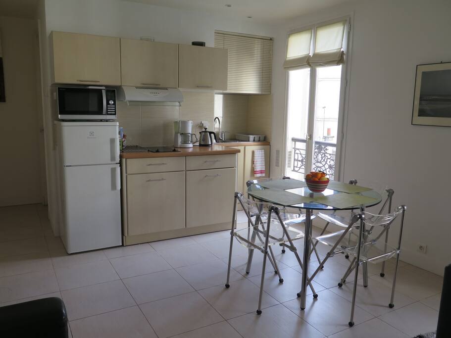 Kitchen and dining table