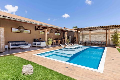House cond closed in Bonfim Lagoon