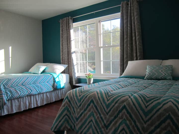 2 полни кревета
на 2 кат.