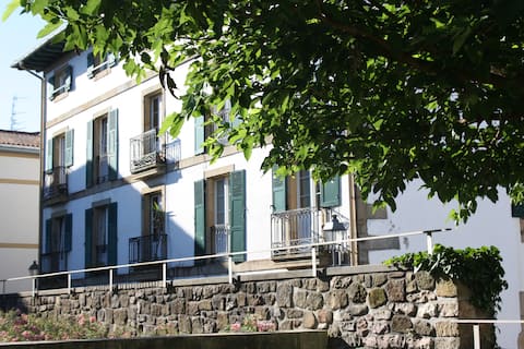 Top Airbnb: Eguzkilorea (LSS 00162) in Hondarribia/Fontarrabie