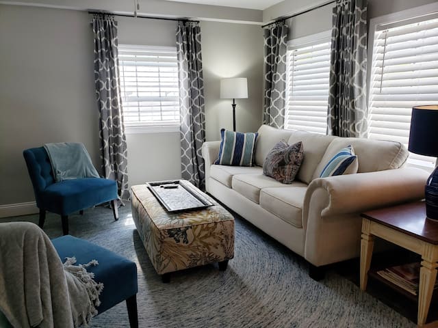 Private Master Bedroom in Historic Panama City
