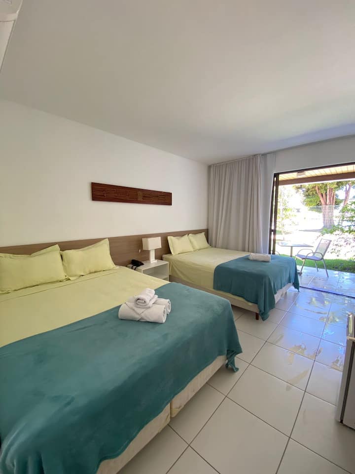 Camas queen disponíveis.