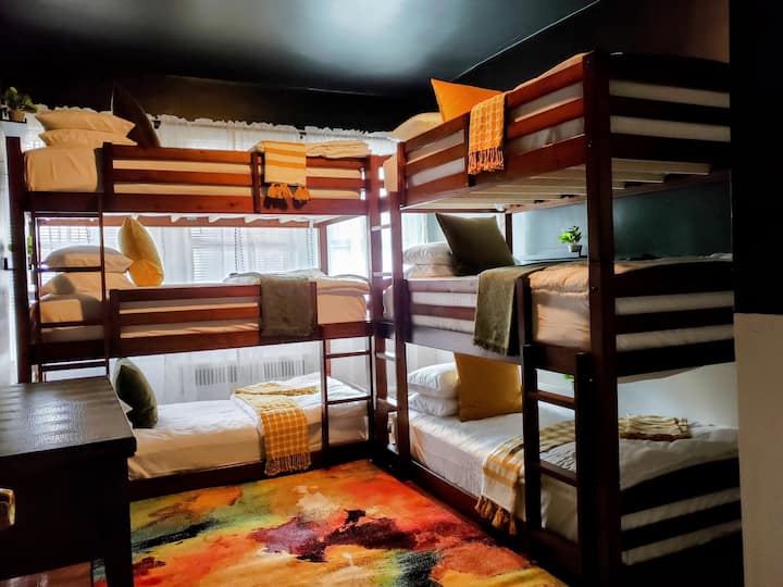 2nd floor bunk room (3rd of 3 bedrooms on the 2nd floor)