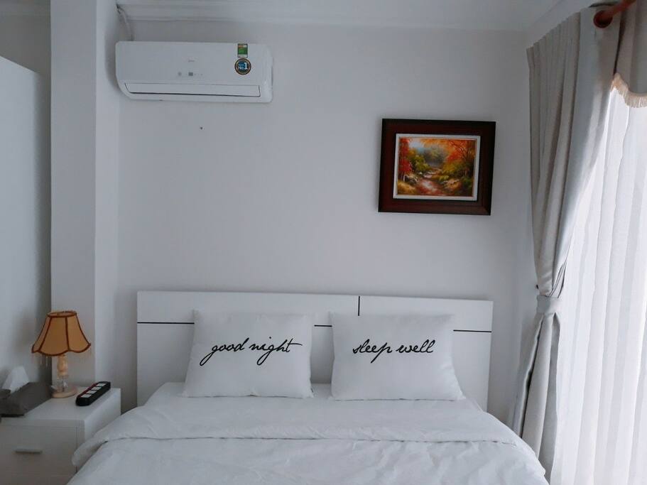 Luxury Queen size bed for your maximum comfort