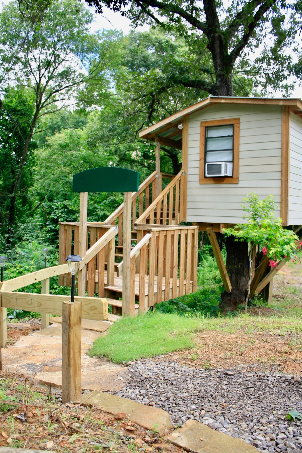 17 Best Treehouse Hotels & Vacation Rentals In Arkansas, USA - Updated ...