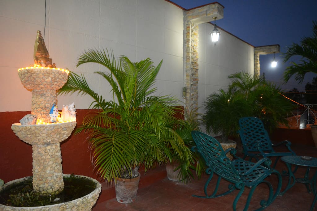 Relax in the charming and quiet terrace. Enjoy a glass of wine to end the evening - very relaxing!