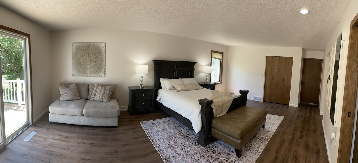 Dhomë gjumi Master e bukur dhe e bollshme