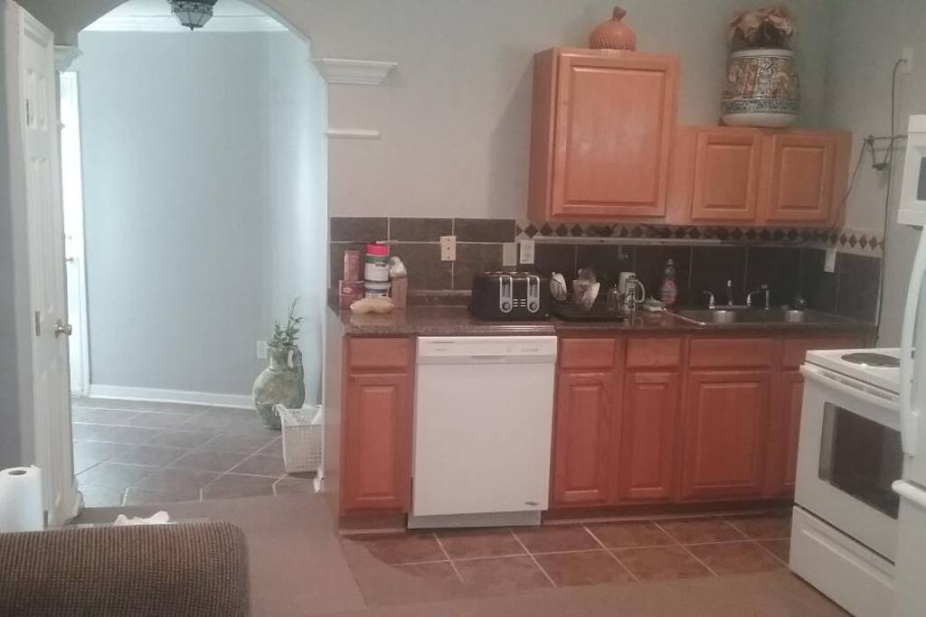 Livingroom Kitchen