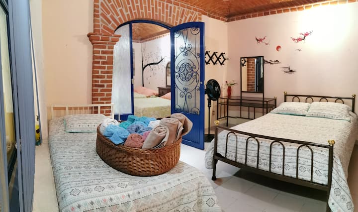 חדר 3 ו -4, אפשר להתחבר או לסגור את הדלת ולחזור עצמאי. 